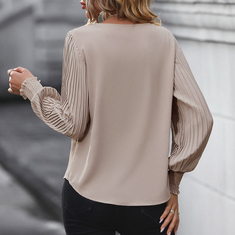 Classy woman's long sleeved blouse for autumn