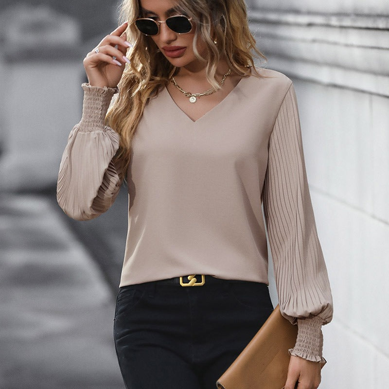 Classy woman's long sleeved blouse for autumn